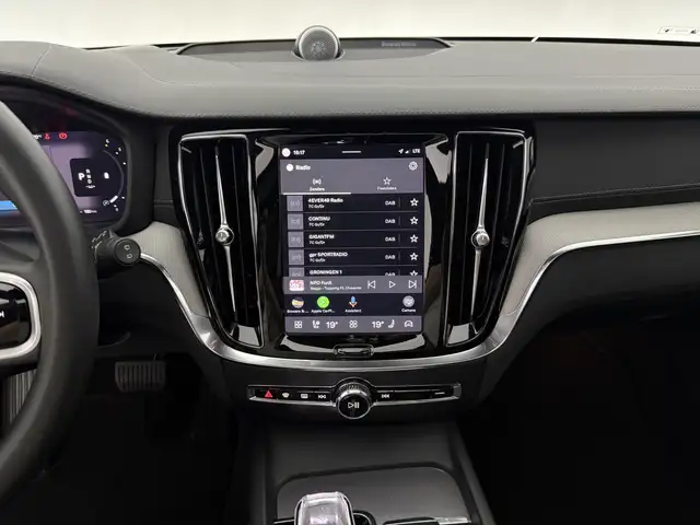 Volvo V60 view 17
