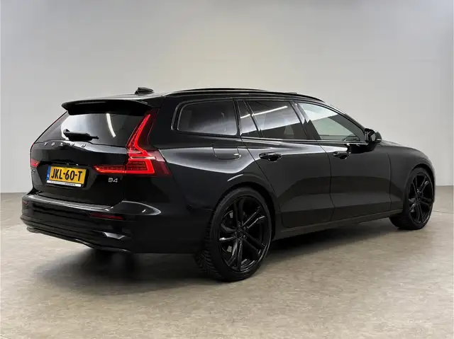 Volvo V60 view 12
