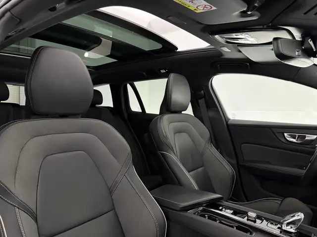 Volvo V60 view 4