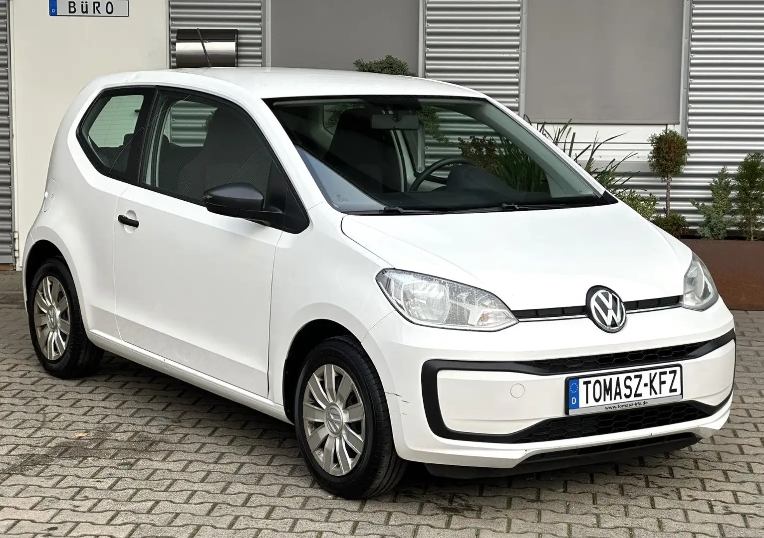 Volkswagen up! Up! 1.0 MPI take*Klima*AHK*AUX*TÜV 01/27 Weiß - 1