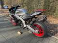Aprilia RSV4 1100 Sound zum Niederknien Plateado - thumbnail 7