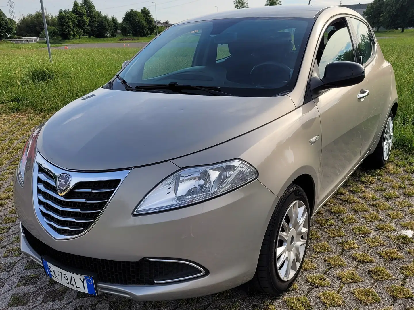 Lancia Ypsilon Ypsilon III 2011 1.2 8v Platinum s Or - 1