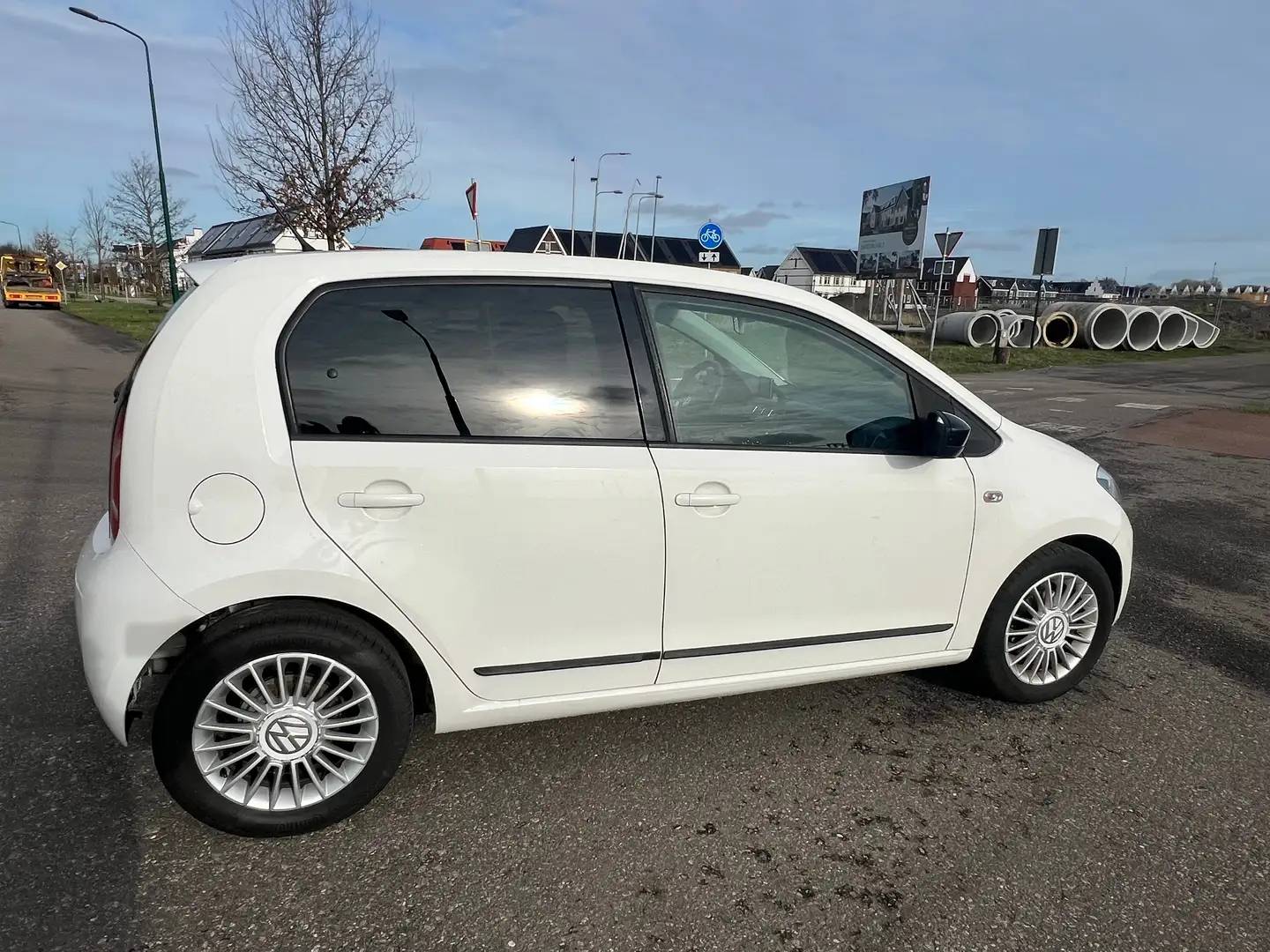 Volkswagen up! 1.0 high up! BlueM. Wit - 2