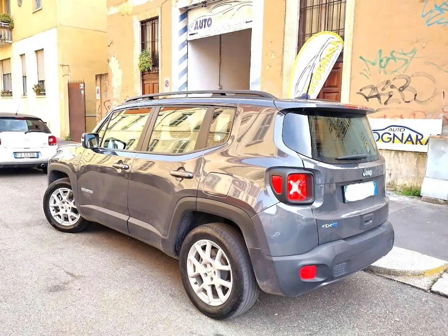 Jeep Renegade 1.3 t4 phev Business Plus 4xe at6 Grigio - 2