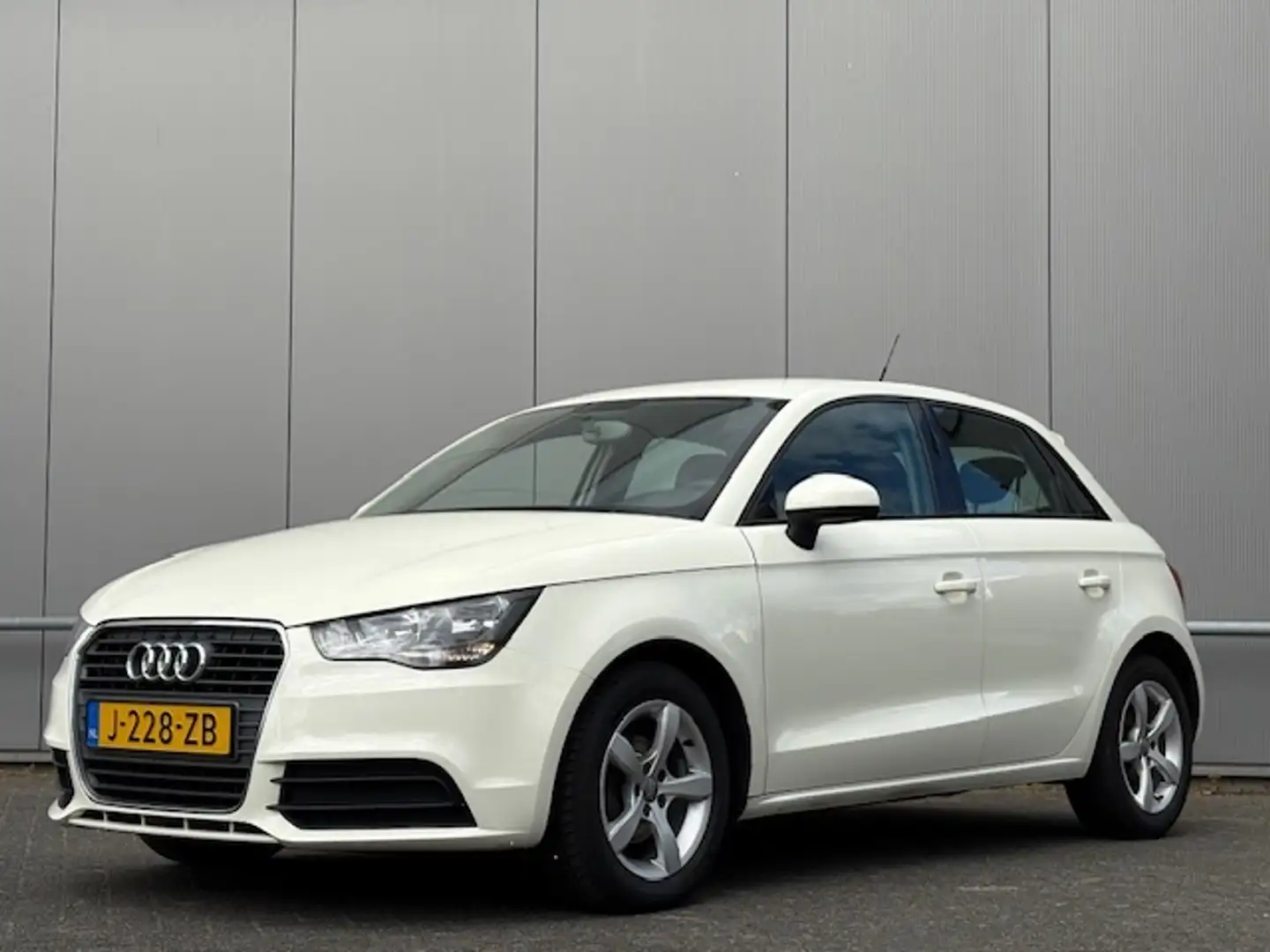 Audi A1 Sportback 1.2 TFSI - airco - nieuwe ketting! - Bianco - 1