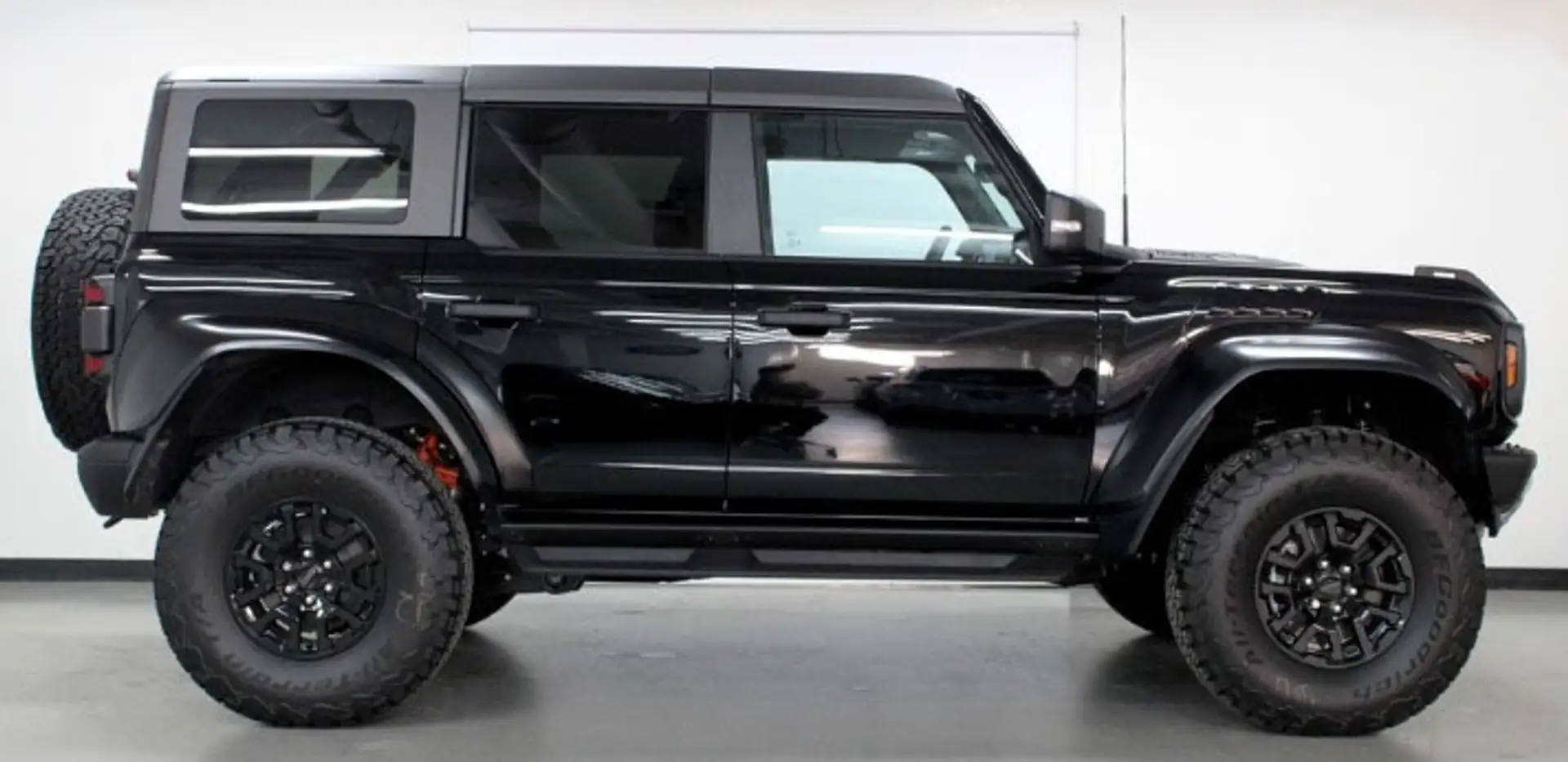 Ford Bronco Raptor EcoBoost® V6 3.0L Negro - 2