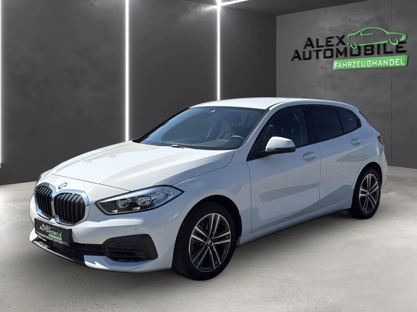 BMW 118 i Lim. Advantage Blanc - 1