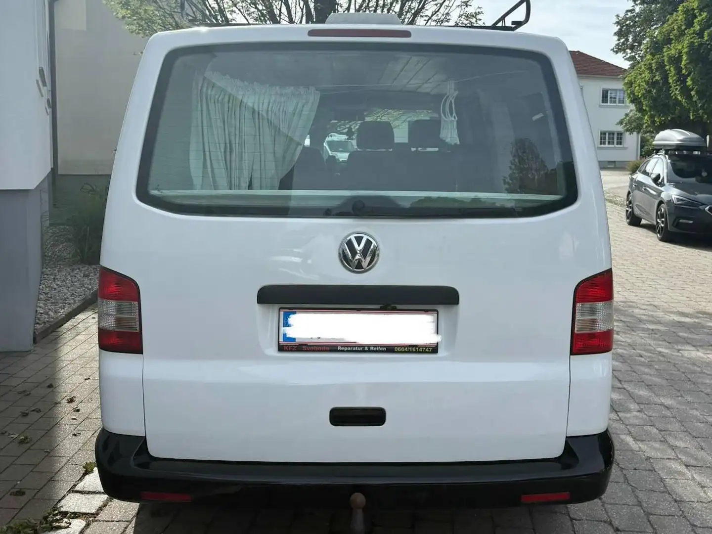Volkswagen T5 Campervan Weiß - 2