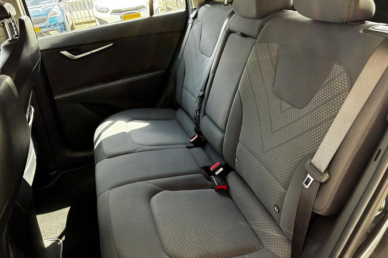 Kia e-Niro EV Light Edition 64.8 kWh | Camera | Dab | Nav | C — photo 13
