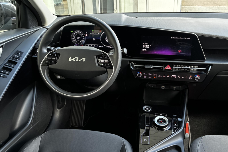 Kia e-Niro EV Light Edition 64.8 kWh | Camera | Dab | Nav | C — photo 10