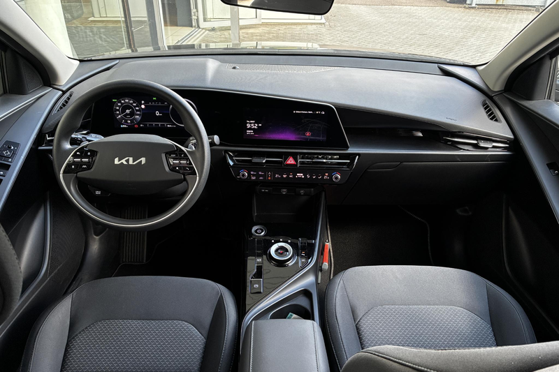 Kia e-Niro EV Light Edition 64.8 kWh | Camera | Dab | Nav | C — photo 9