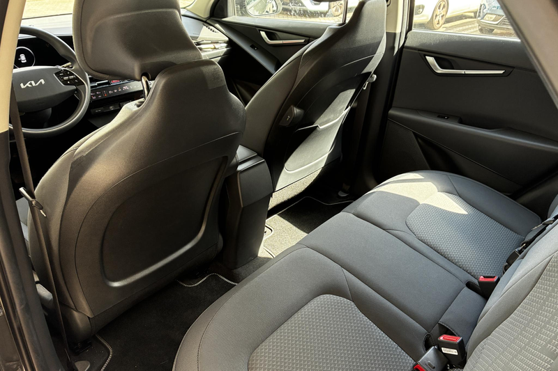 Kia e-Niro EV Light Edition 64.8 kWh | Camera | Dab | Nav | C — photo 12