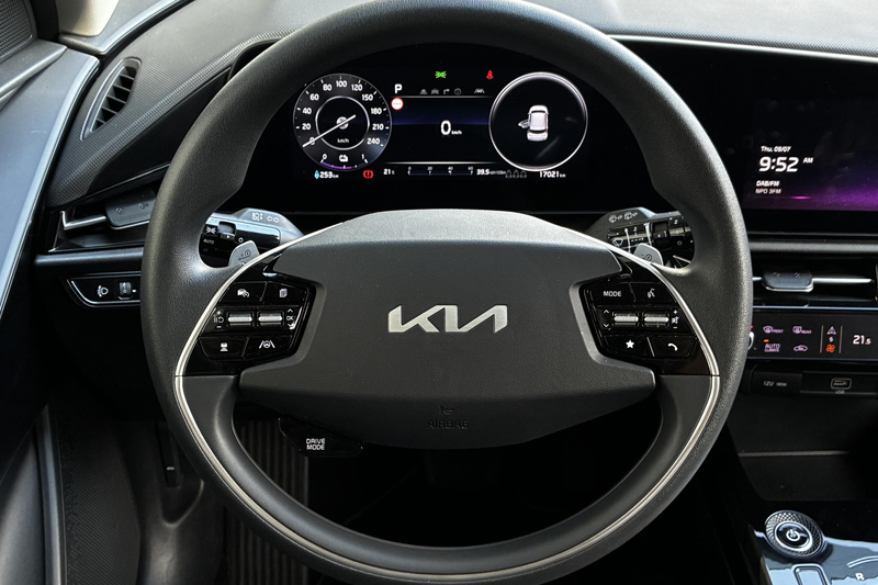 Kia e-Niro EV Light Edition 64.8 kWh | Camera | Dab | Nav | C — photo 15