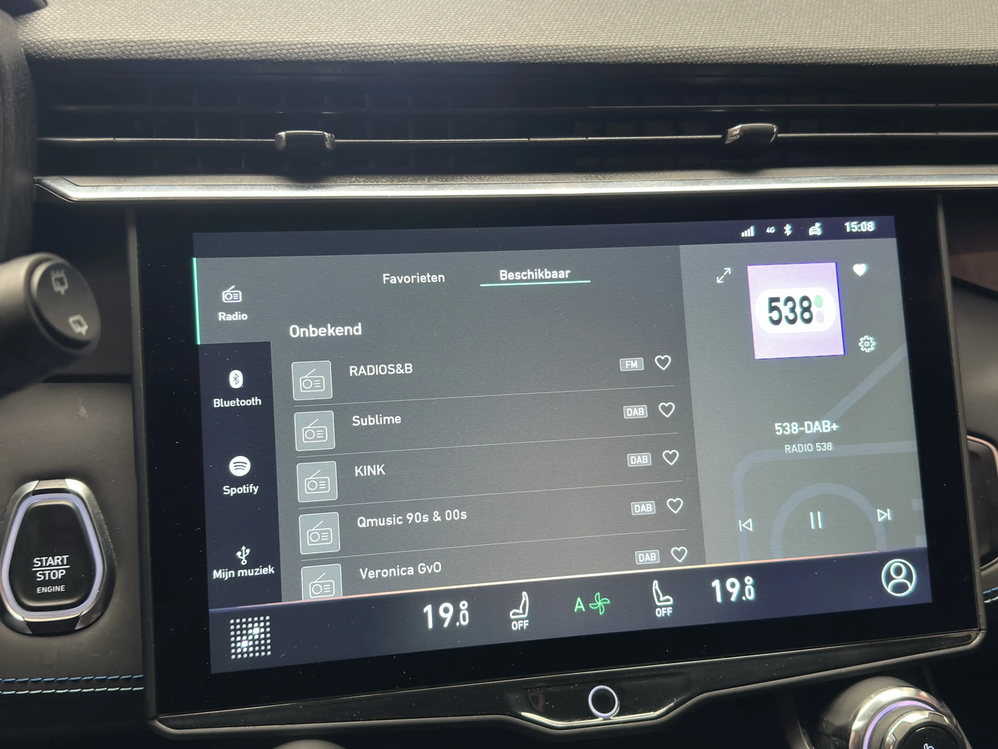 Lynk & Co 01 1.5 6.6kW MY 2023 ZWARTE HEMEL 360 CAMERA ADAPTIVE — photo 40