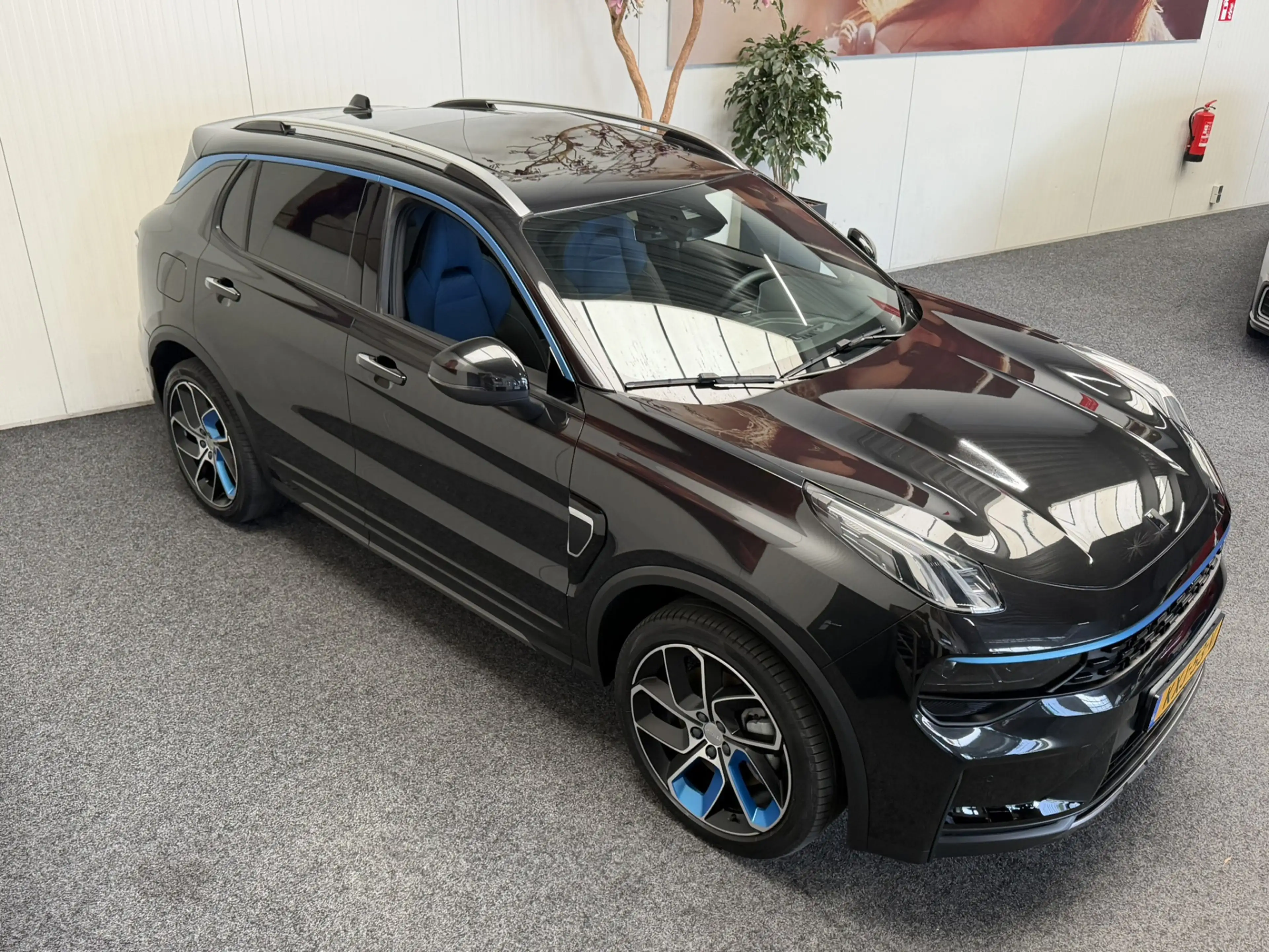 Lynk & Co 01 1.5 6.6kW MY 2023 ZWARTE HEMEL 360 CAMERA ADAPTIVE — photo 10
