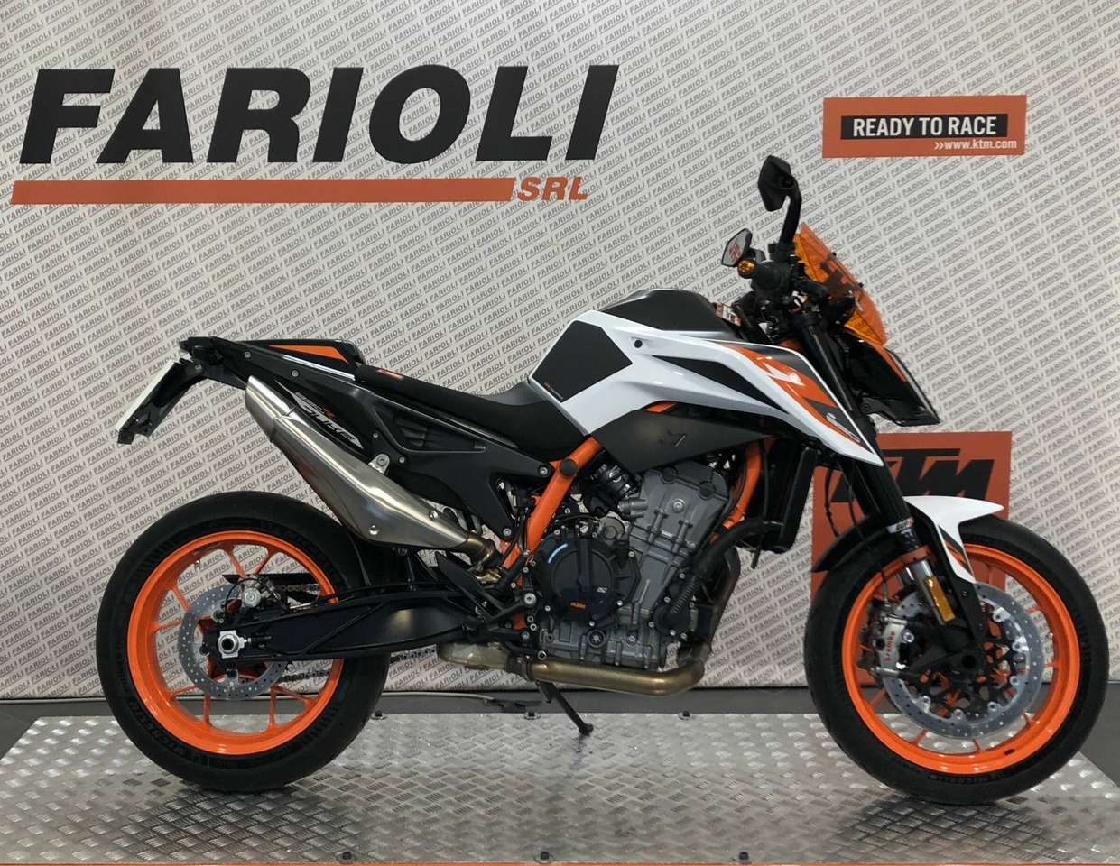 KTM 890 Duke R 2021