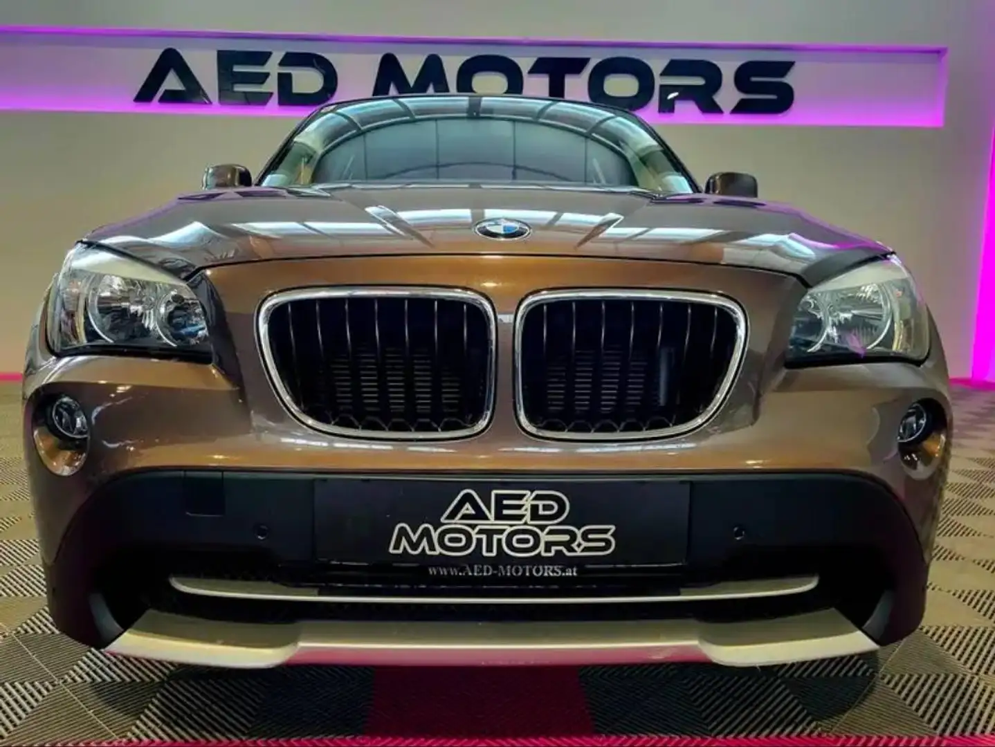 BMW X1 sDrive 18 d Braun - 2