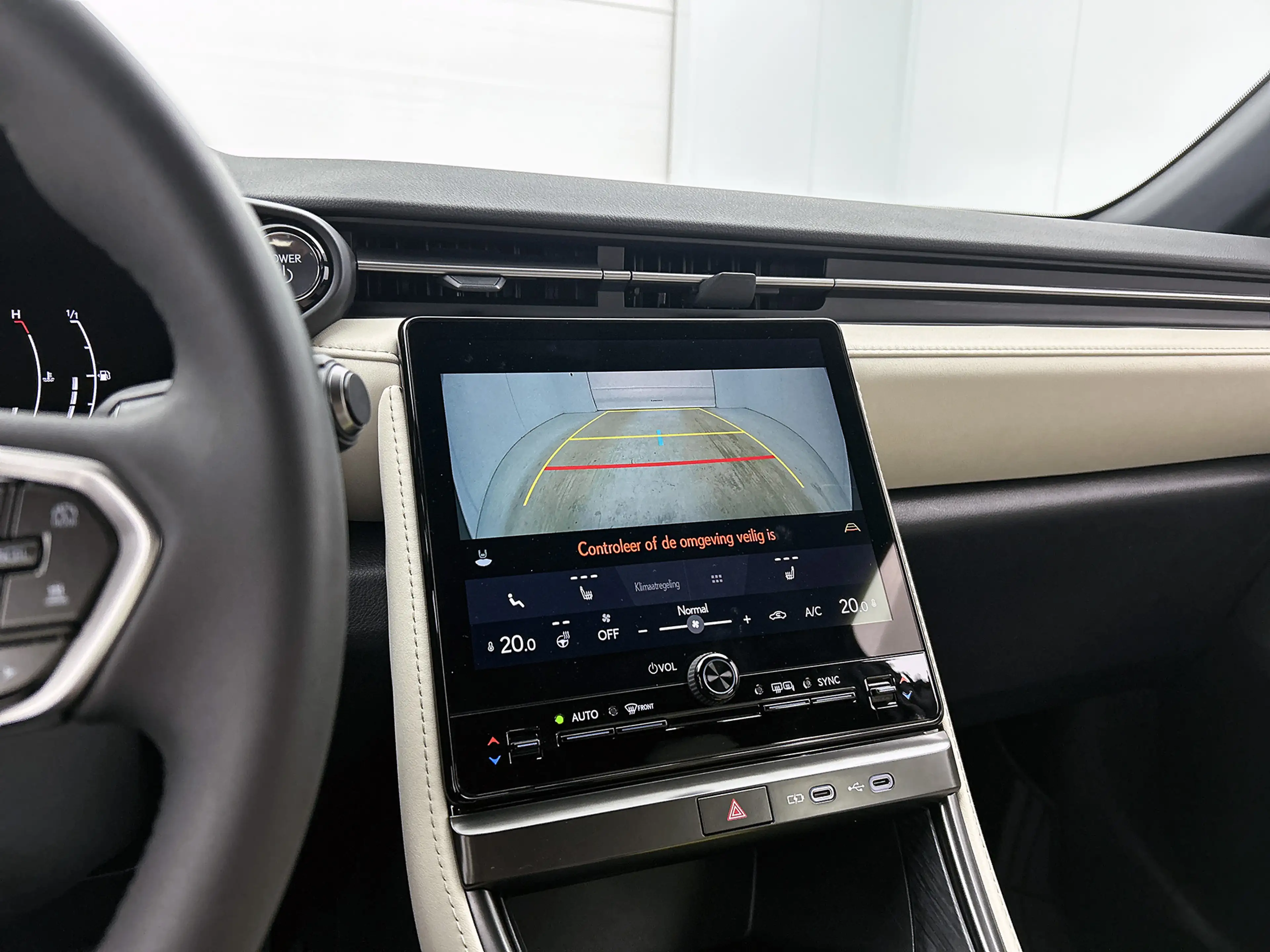 Lexus LBX Elegant 2WD | Apple CarPlay / Android Auto (Naviga — photo 8
