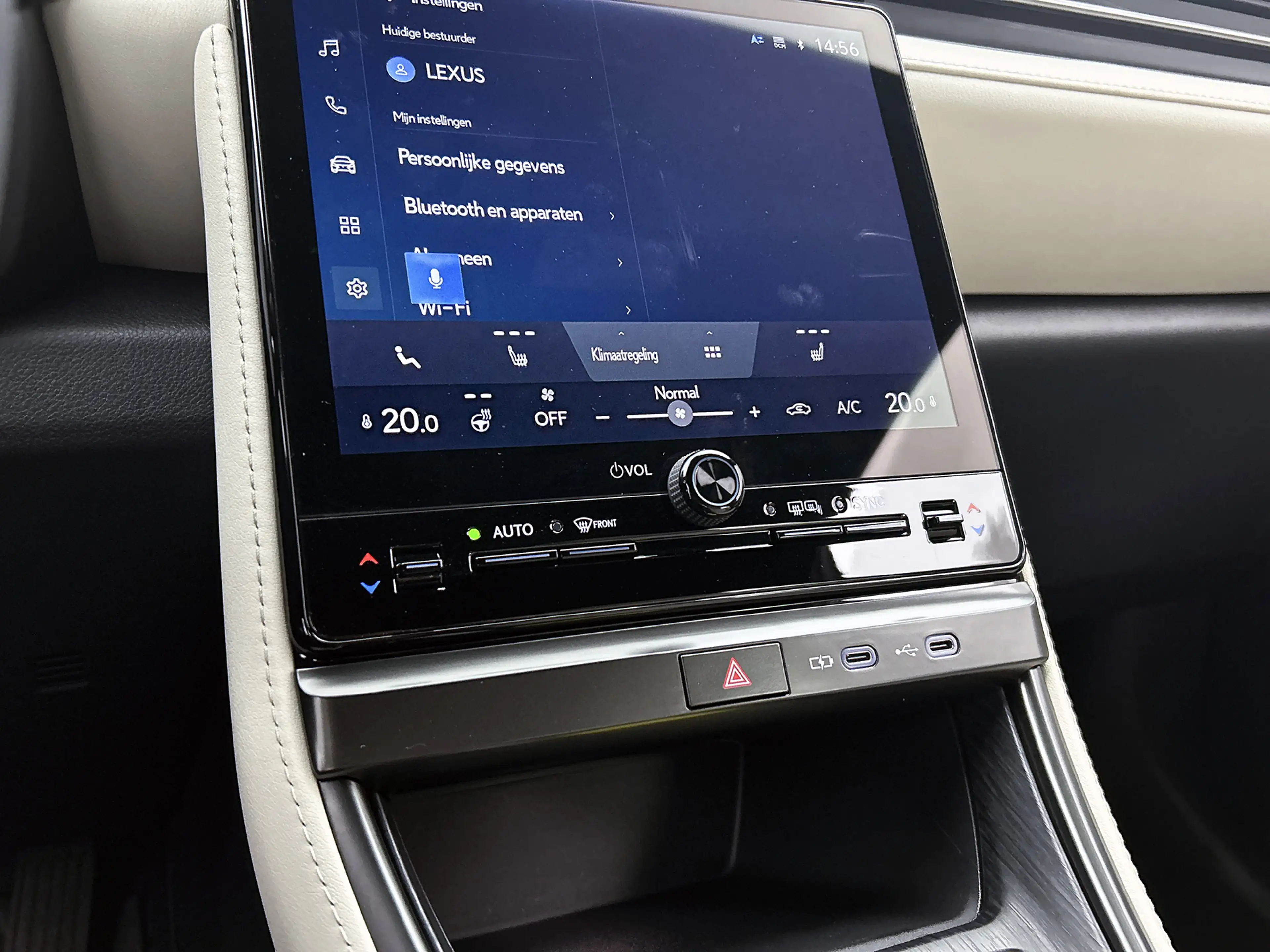Lexus LBX Elegant 2WD | Apple CarPlay / Android Auto (Naviga — photo 10