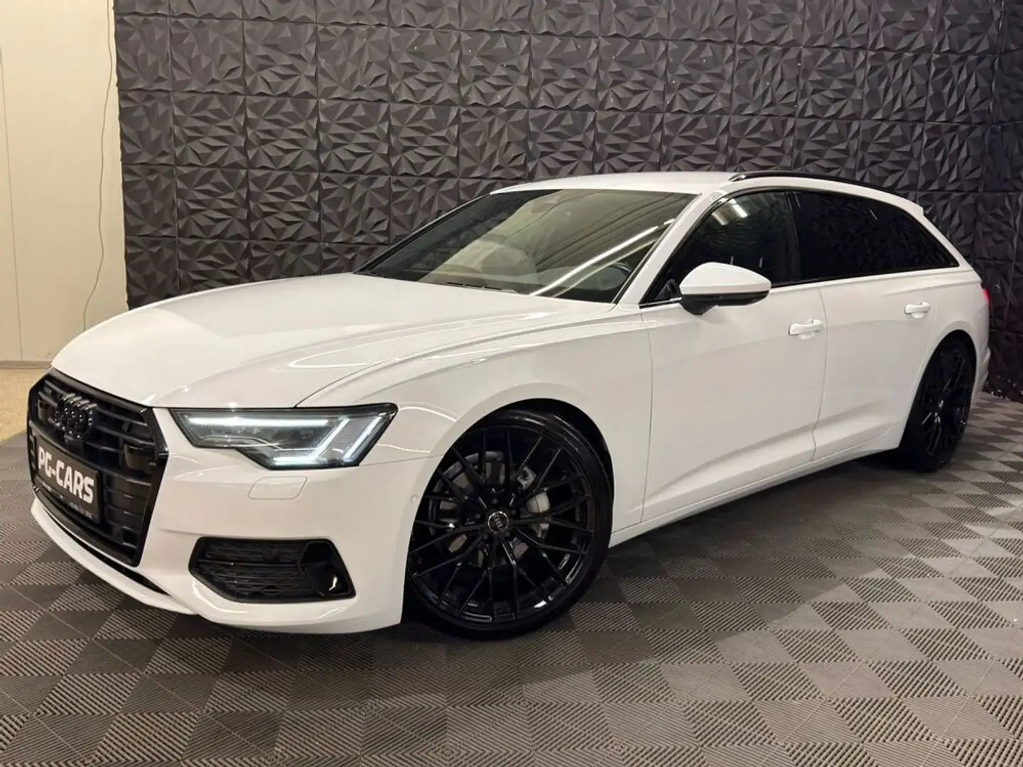 Audi A6 40 TDI quattro S-line Weiß - 2