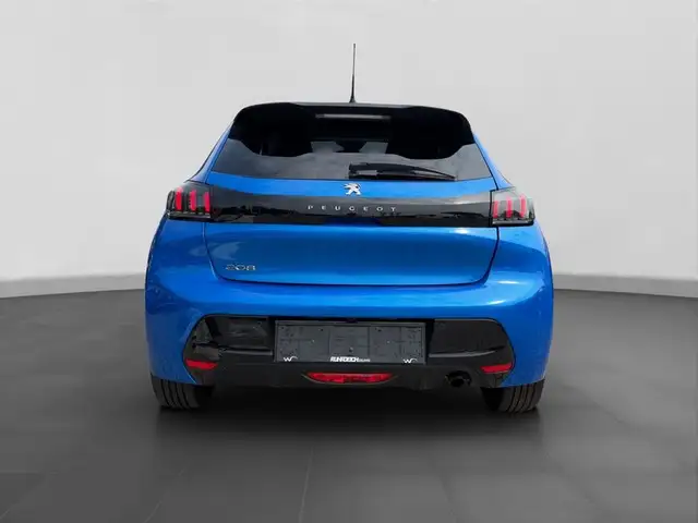 Peugeot 208 view 4