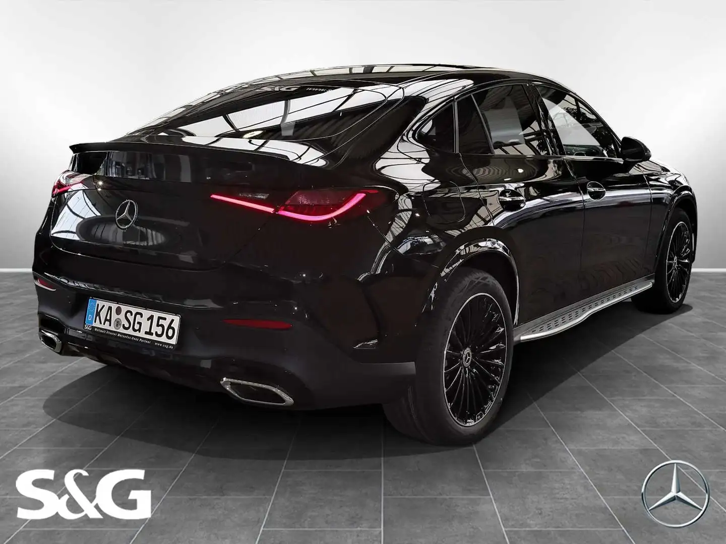 Mercedes-Benz GLC 300 d 4M AMG Standhz.+LED+Pano+AHK+Distronic Noir - 2