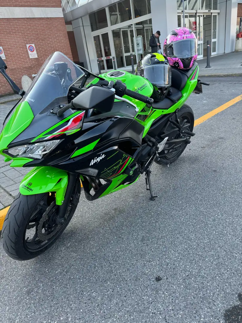 Kawasaki Ninja 650 - 1