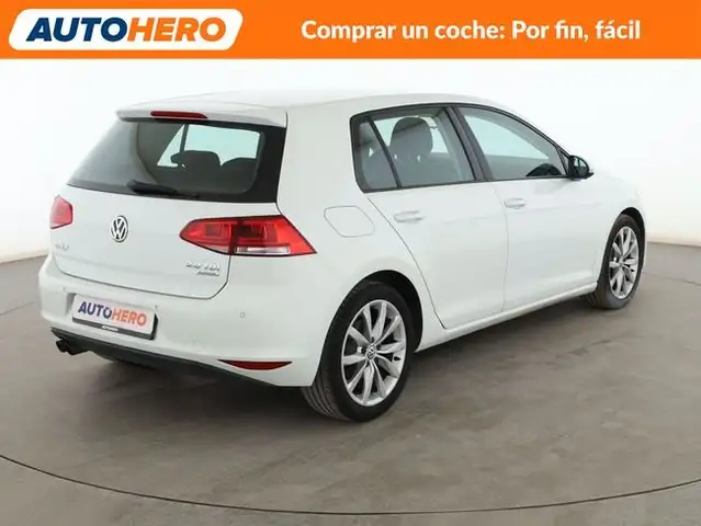 Volkswagen Golf view 6