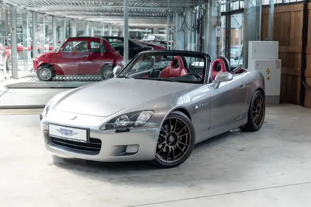 Honda S 2000 2.0i | Deutsches Fahrzeug