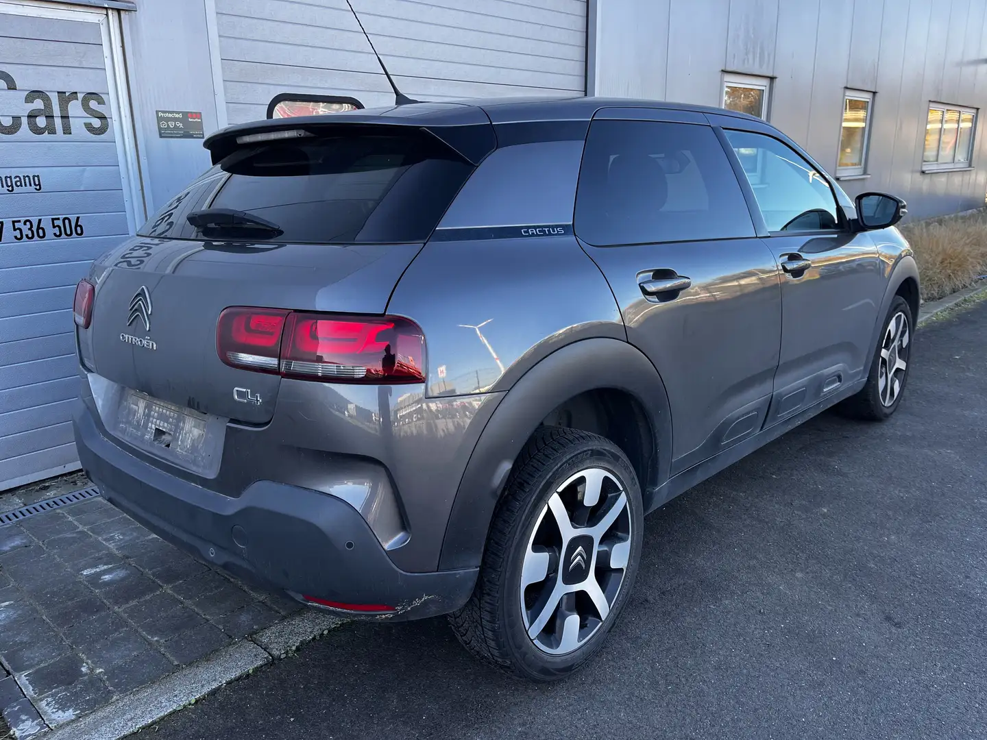 Citroen C4 Cactus 1,2 PureTech / ALU / CAMERA/ NAVI/ CLIMA Gris - 2