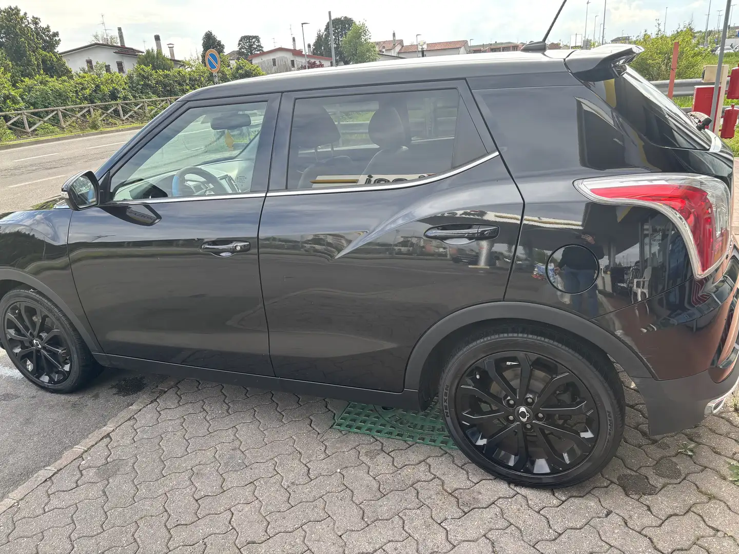 SsangYong Tivoli 1.6 Icon Gpl awd auto - 2