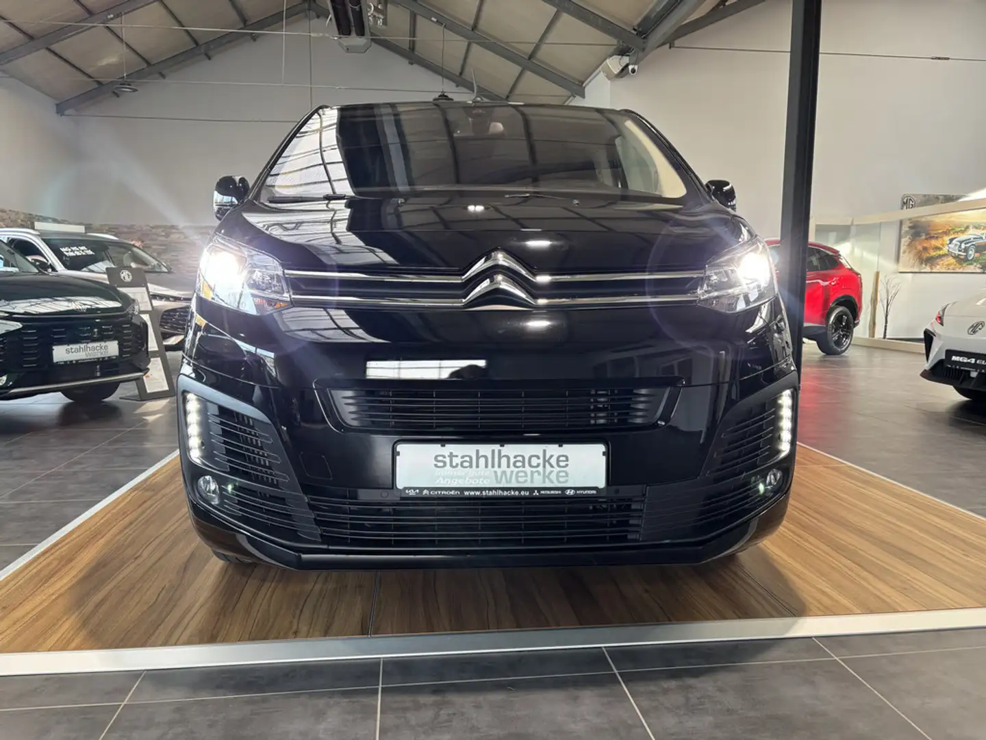 Citroen Spacetourer 2.0 Business Lounge M L2 Schwarz - 2