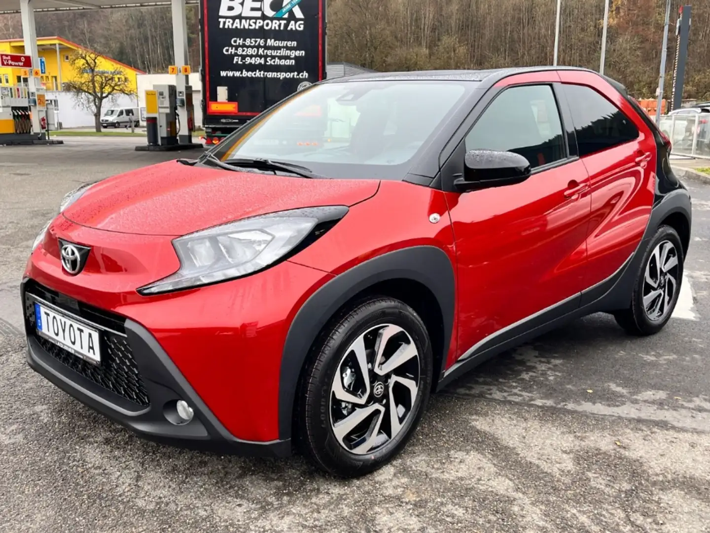 Toyota Aygo X Team D Apple Carplay Andoid Auto Rot - 1