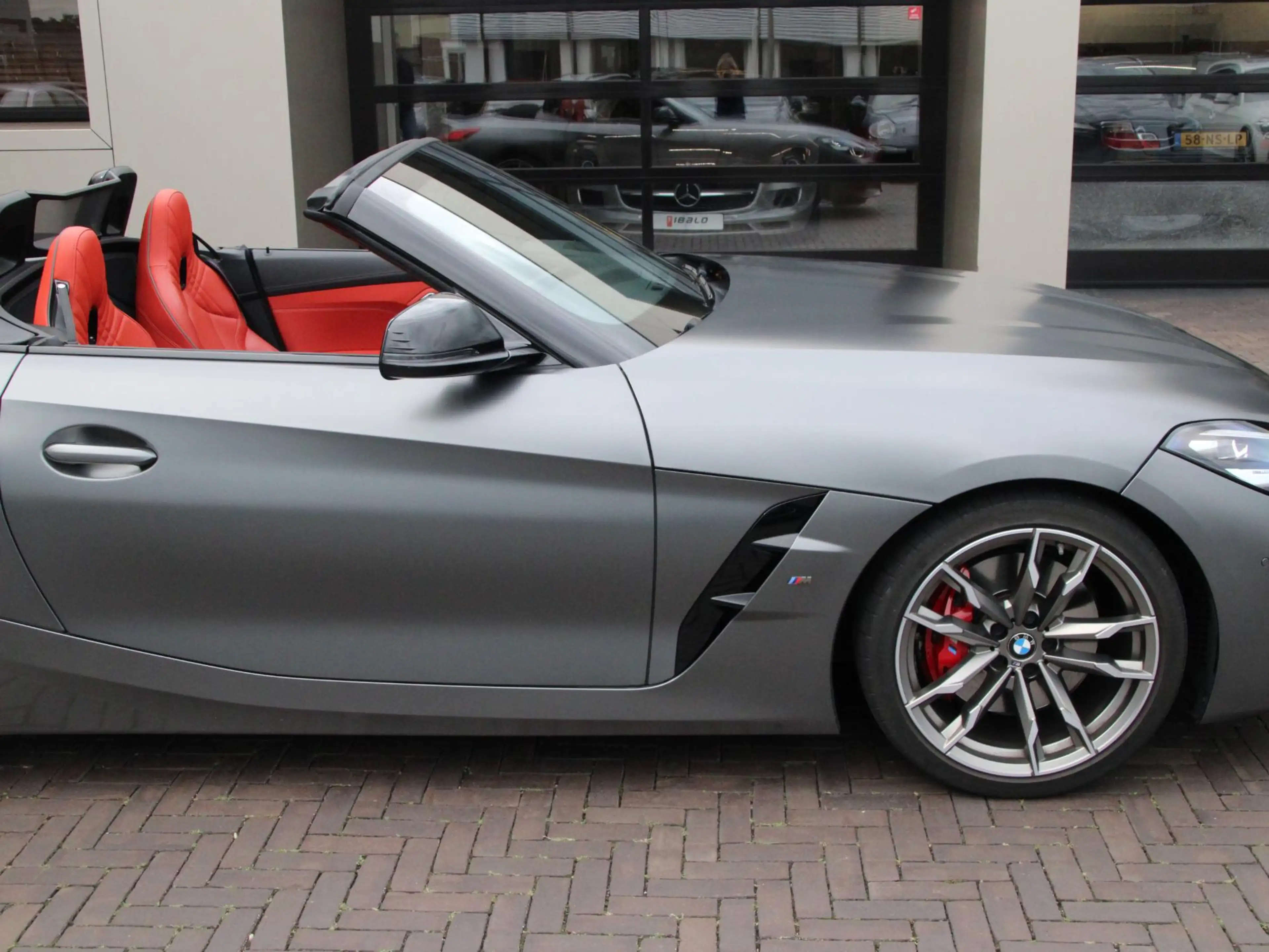 BMW Z4 Roadster M40i High Executive — photo 27