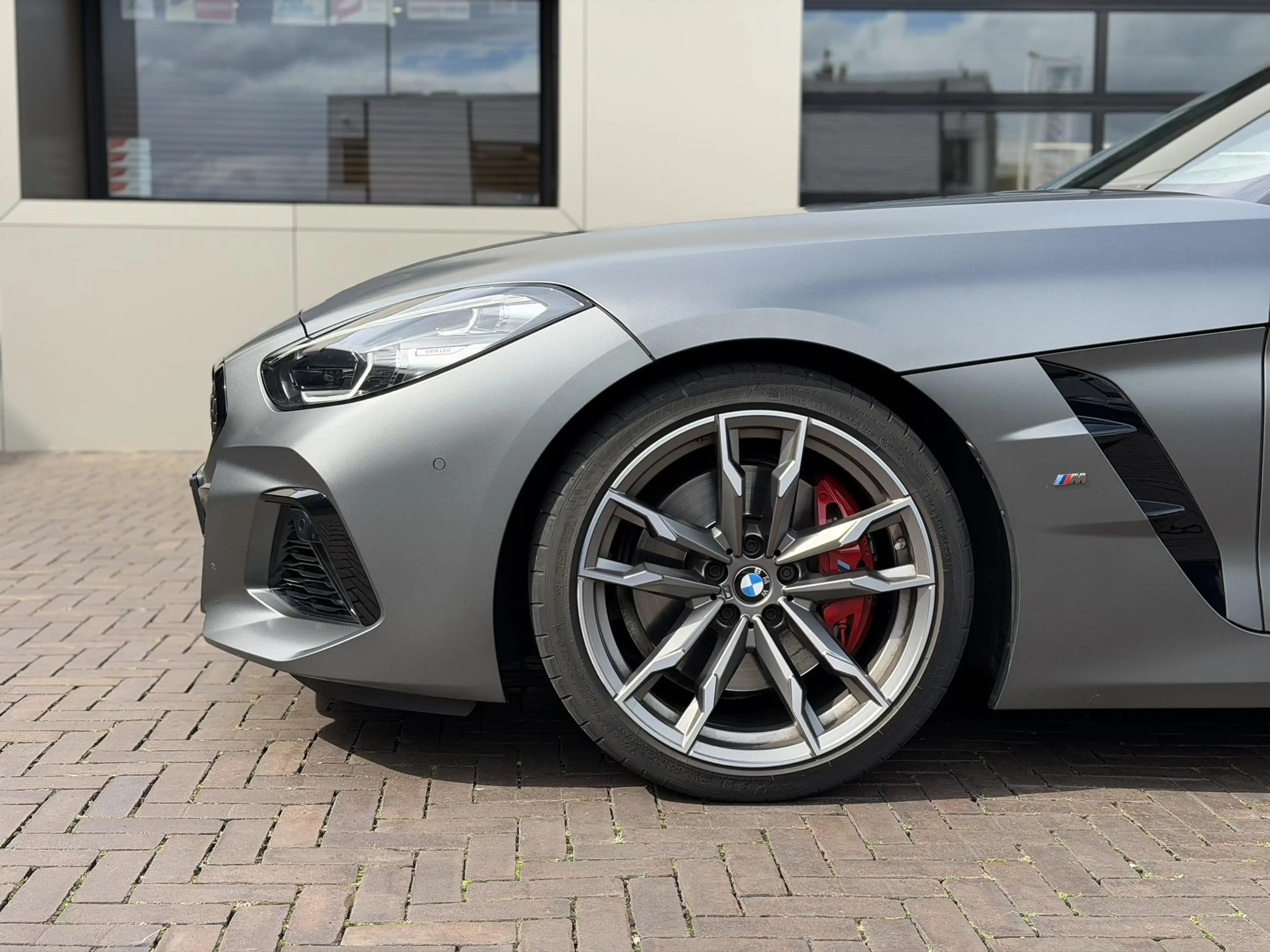 BMW Z4 Roadster M40i High Executive — photo 10