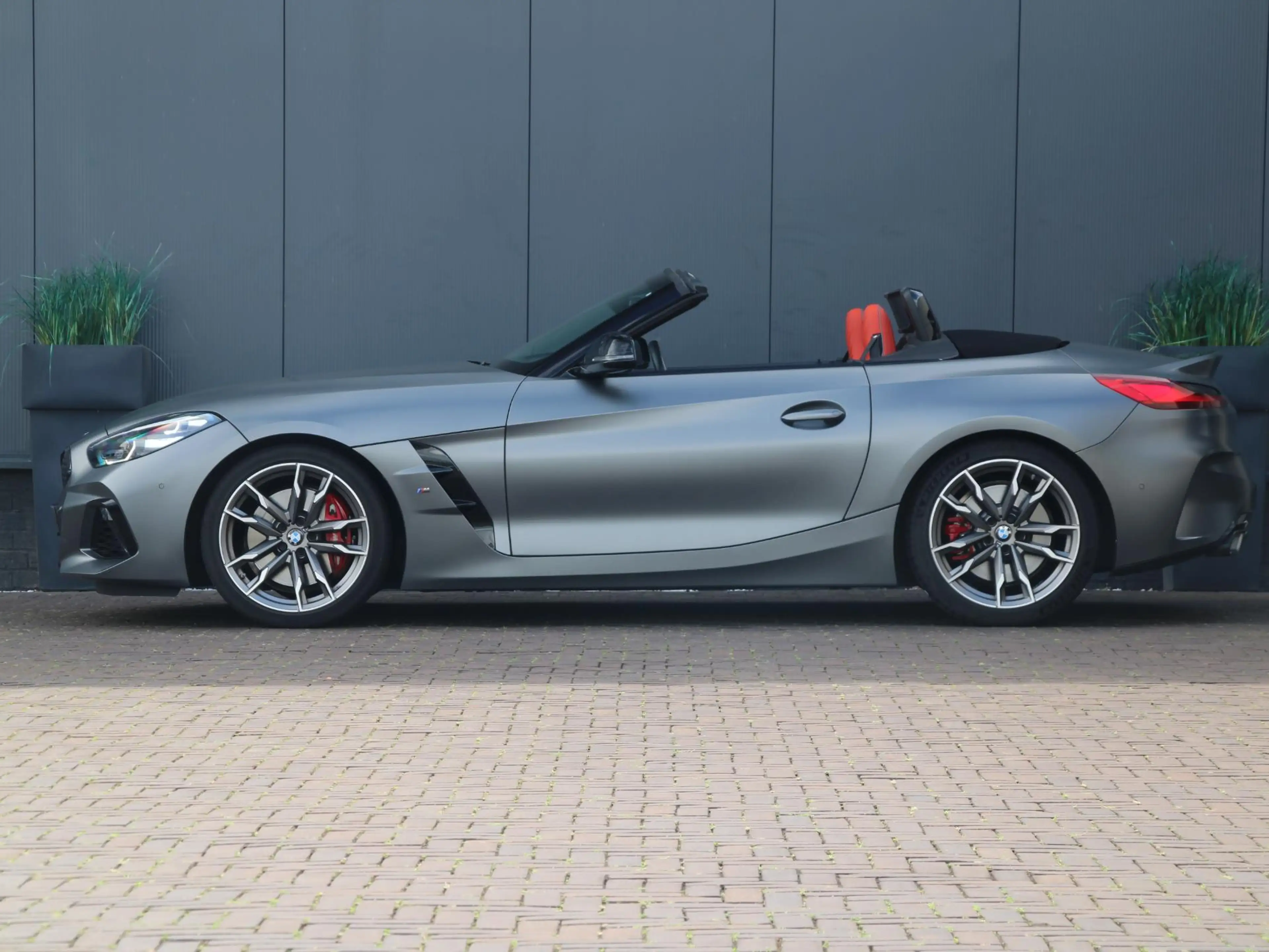 BMW Z4 Roadster M40i High Executive — photo 16