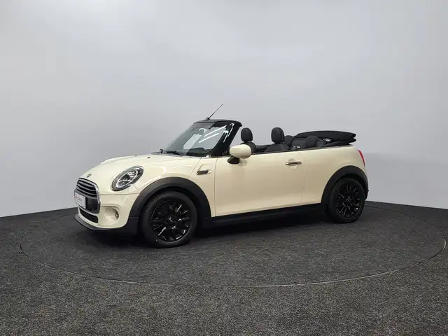 MINI One Cabrio Cabrio | Handgeschakeld | 2021 | 49.659 km | Perfecte staat | Led | Navi | Ambient Light | Airco | PDC