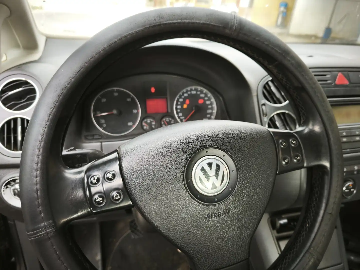 Volkswagen Golf Plus 1.9TDI Trendline - 1