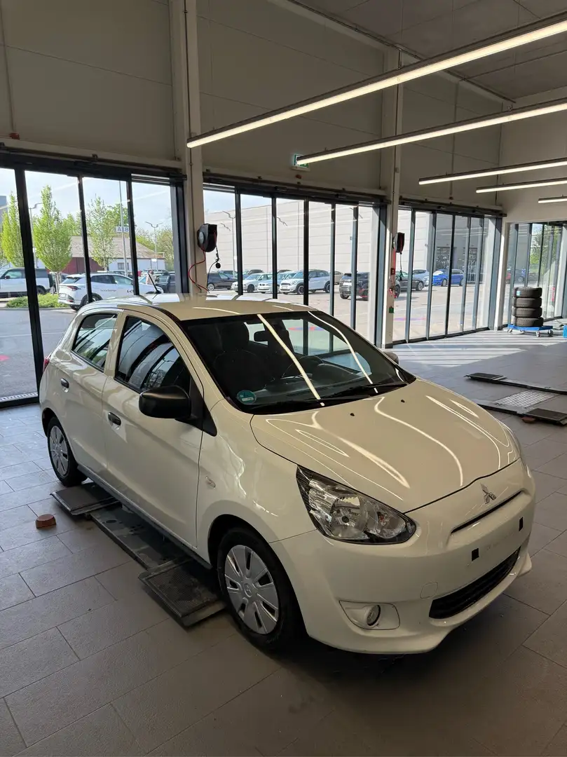 Mitsubishi Space Star 1.0 Weiß - 1