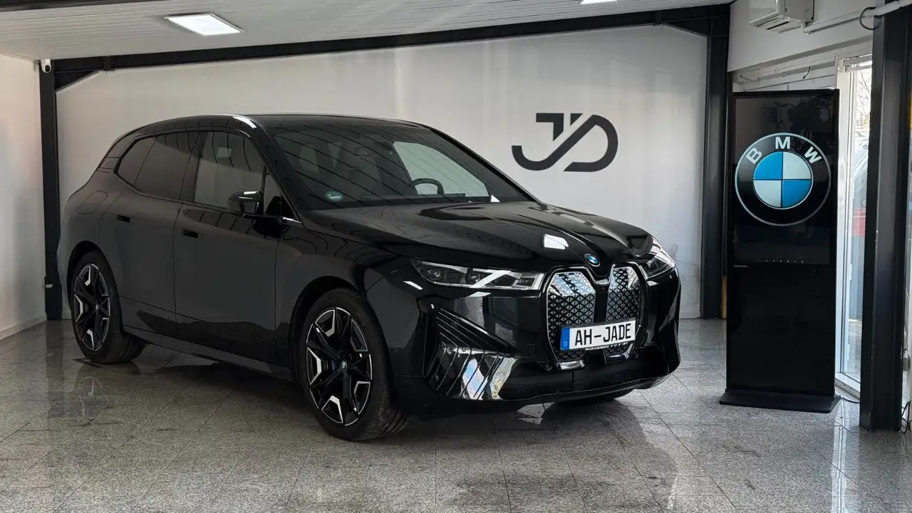 BMW iX