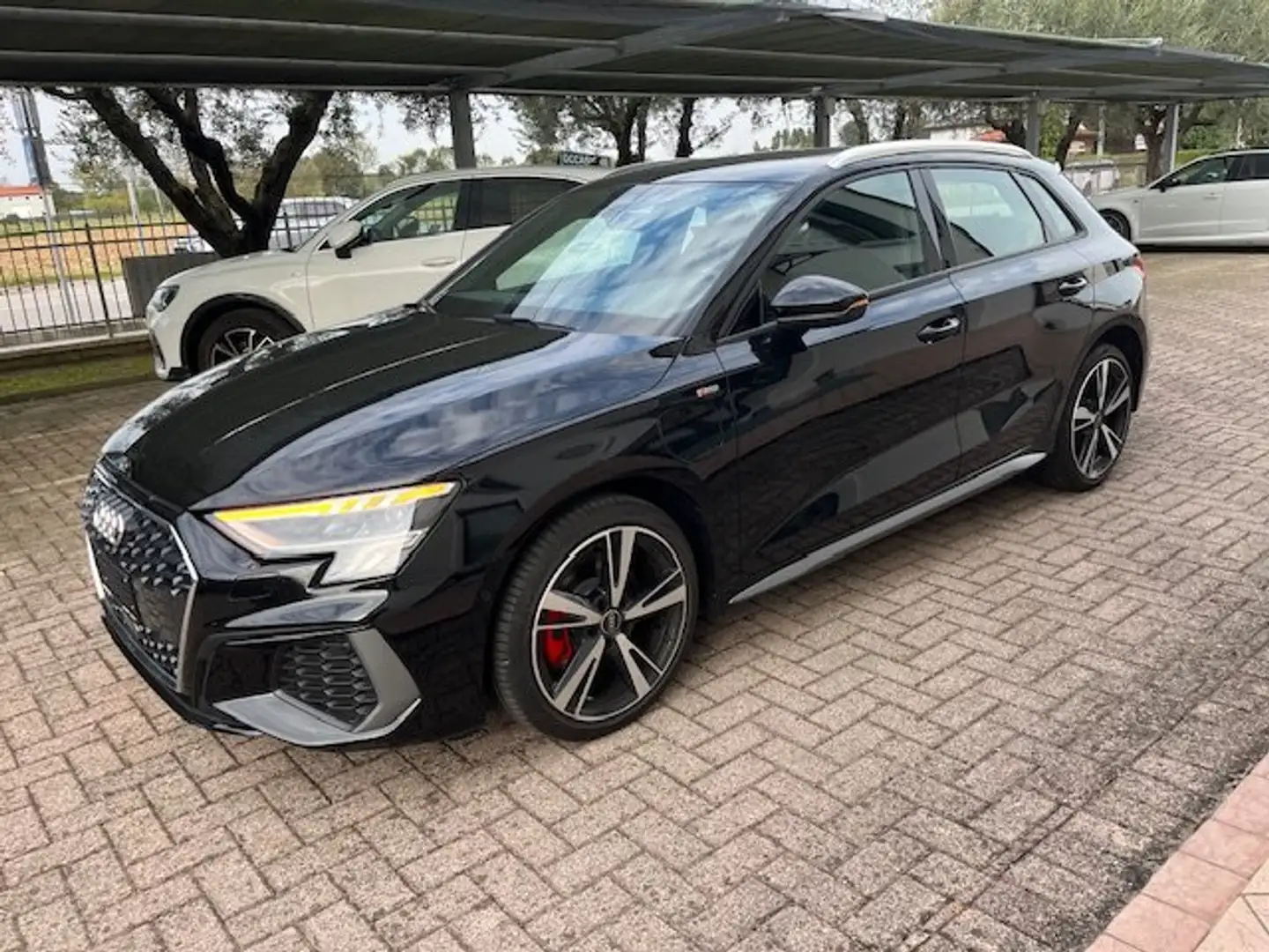Audi A3 A 3 40 TFSI E  DSG  s line VIRTUAL 204cv MATRIX Nero - 1