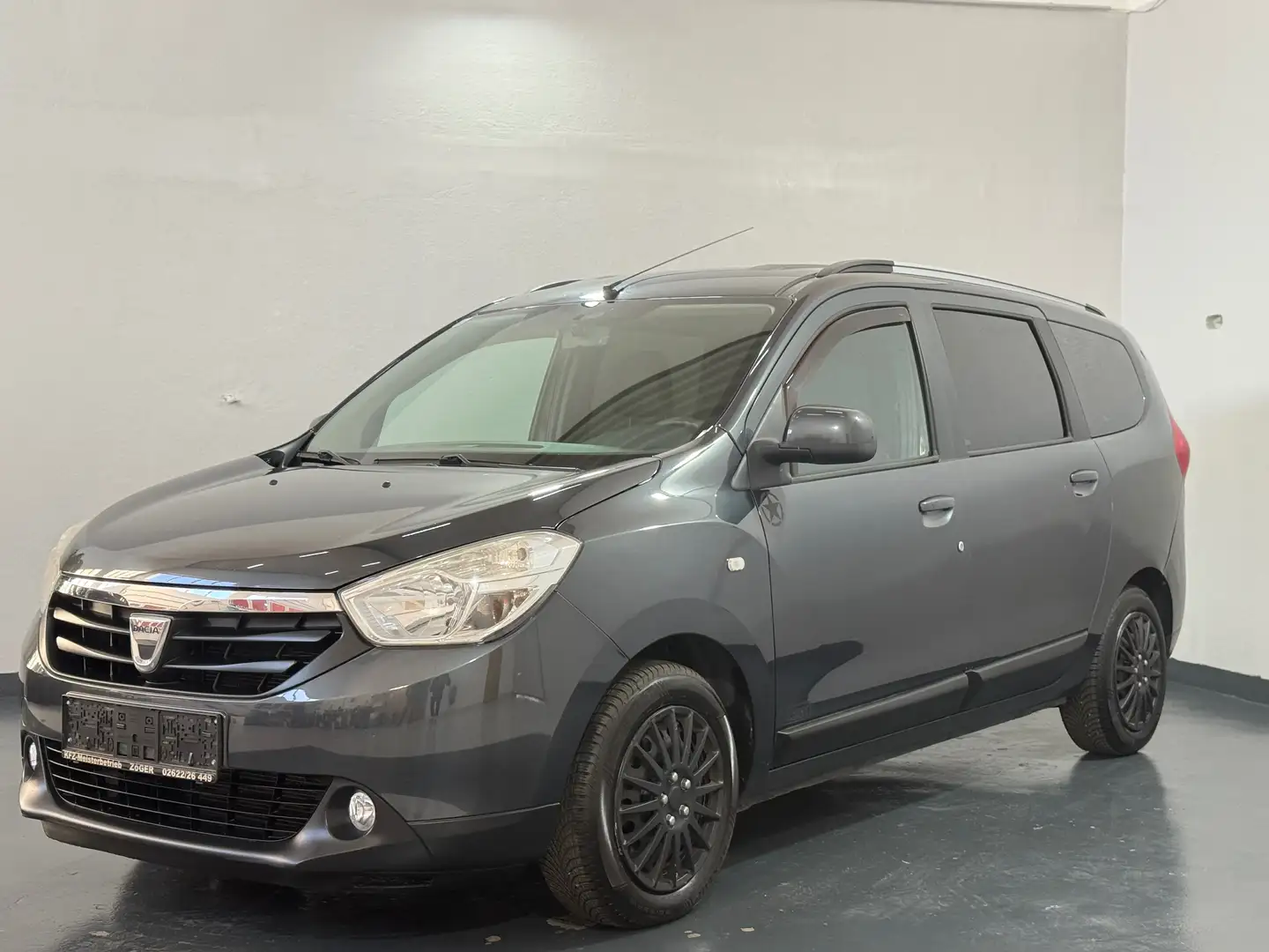 Dacia Lodgy Celebration TCe 115 *STEUERKETTE NEU* Grau - 1