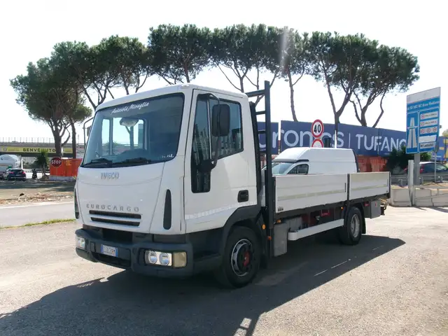 Iveco Autres EUROCARGO 100/21 210CV 6 CILINDRI CASSONE 5.40 MT P.3690 DISCO 348000 KM