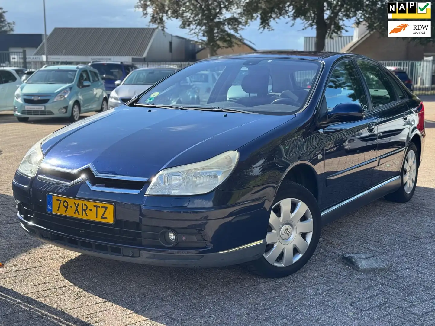 Citroen C5 2.0-16V Caractère AUTOMAAT TREKHAAK PDC AIRCO Blauw - 1