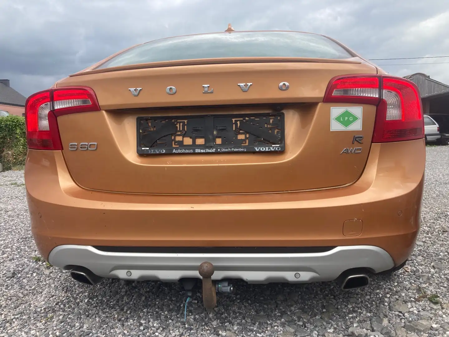 Volvo S60 3.0 T6 AWD R-Design Geartronic Bruin - 1
