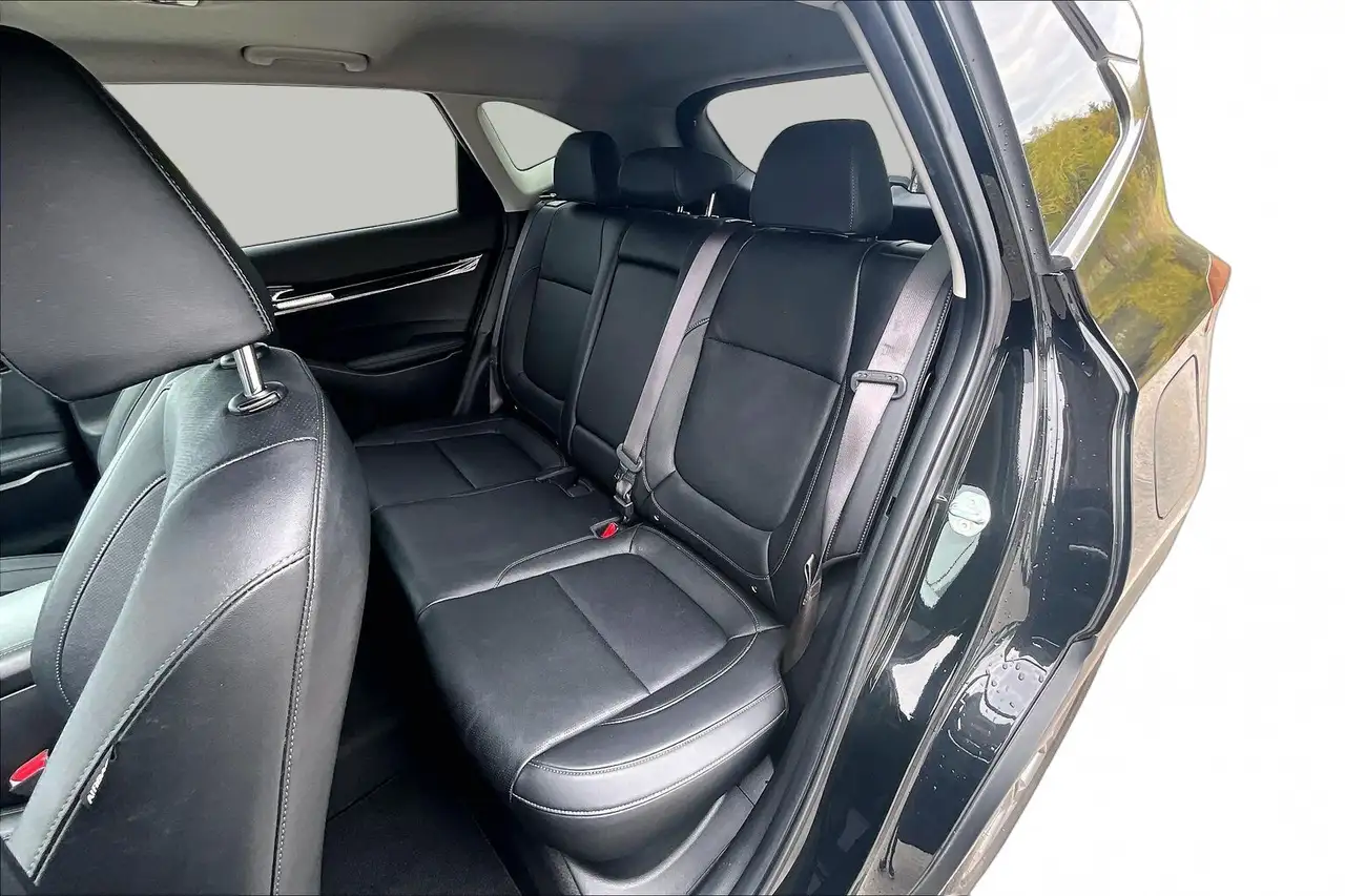 Kia Seltos снимка Kia Seltos
