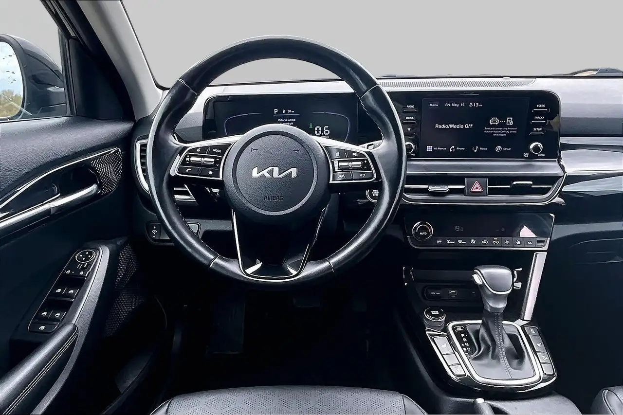 Kia Seltos снимка Kia Seltos