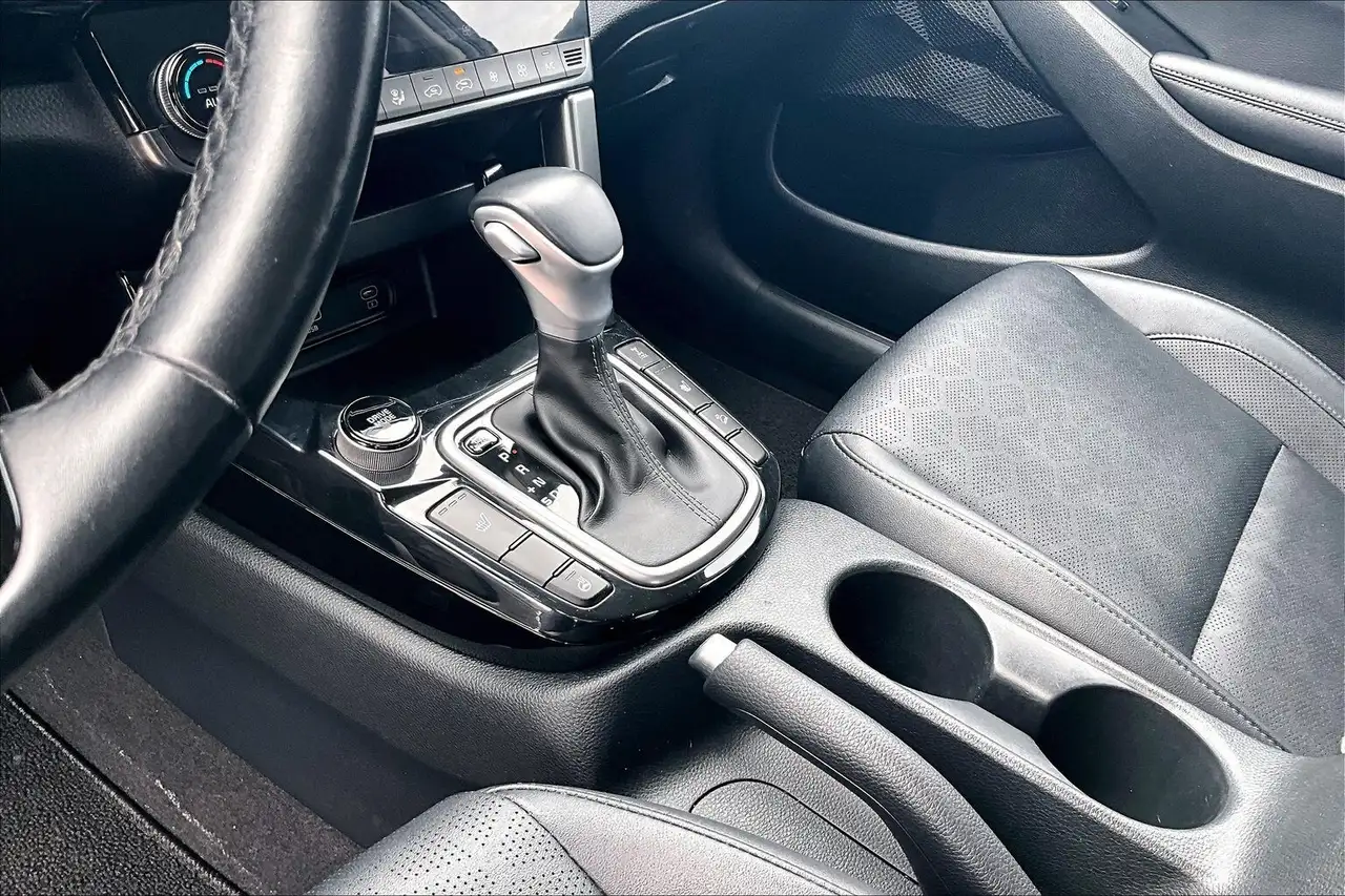 Kia Seltos снимка Kia Seltos