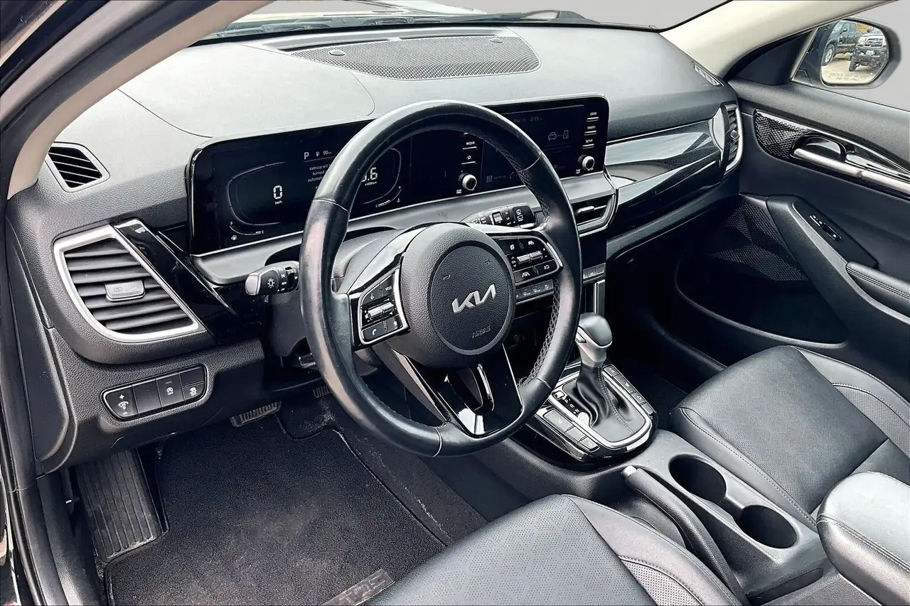 Kia Seltos снимка Kia Seltos