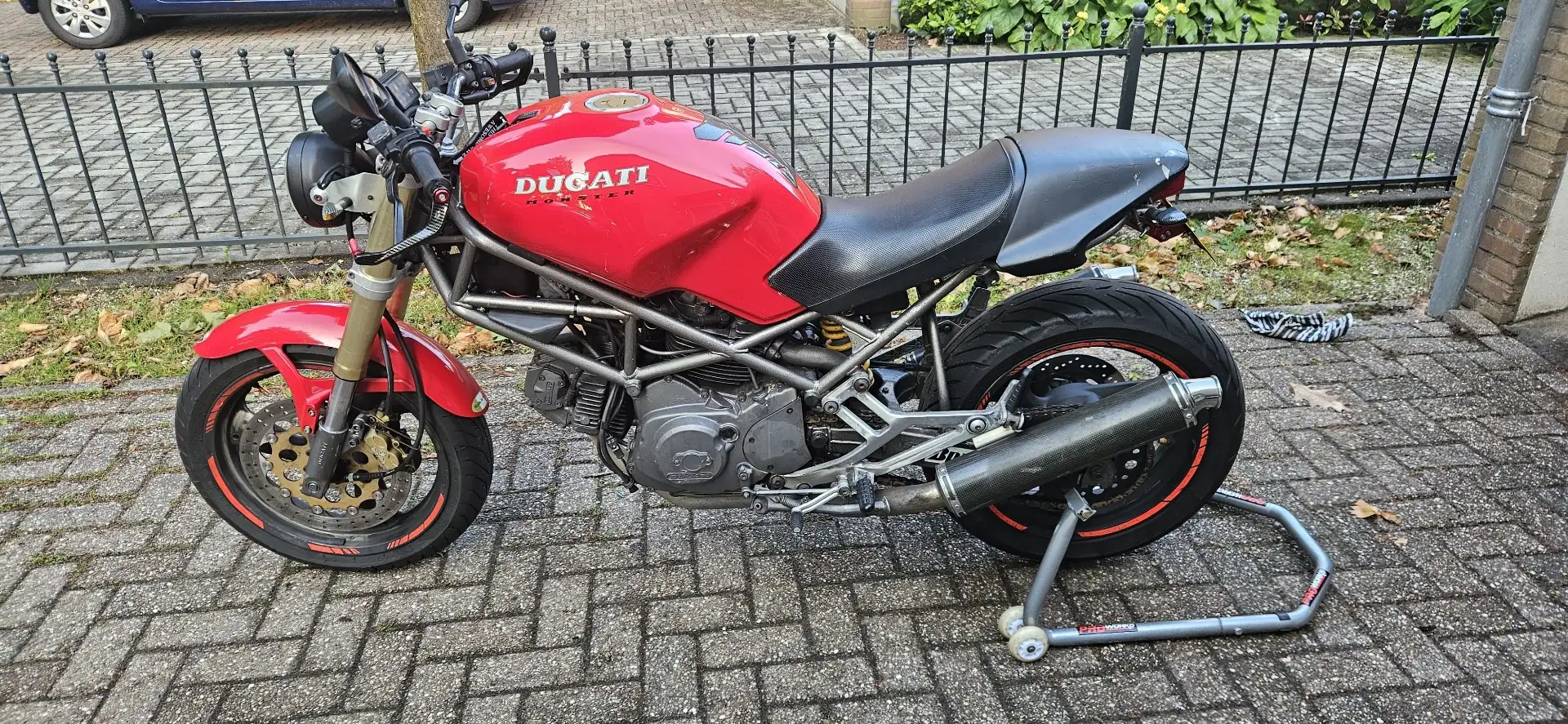 Ducati Monster 600 Rojo - 2